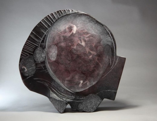 Profil, 2015, tavené sklo, broušené, ryté, 48 x 49 x 10 cm